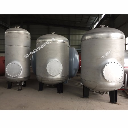 导流浮动盘管换热器-储水量大，安全稳定